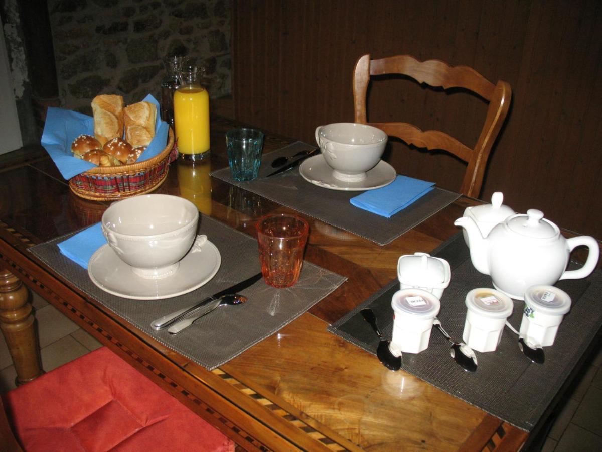 Domaine Des Gardette Hotel Vaux-en-Beaujolais ภายนอก รูปภาพ