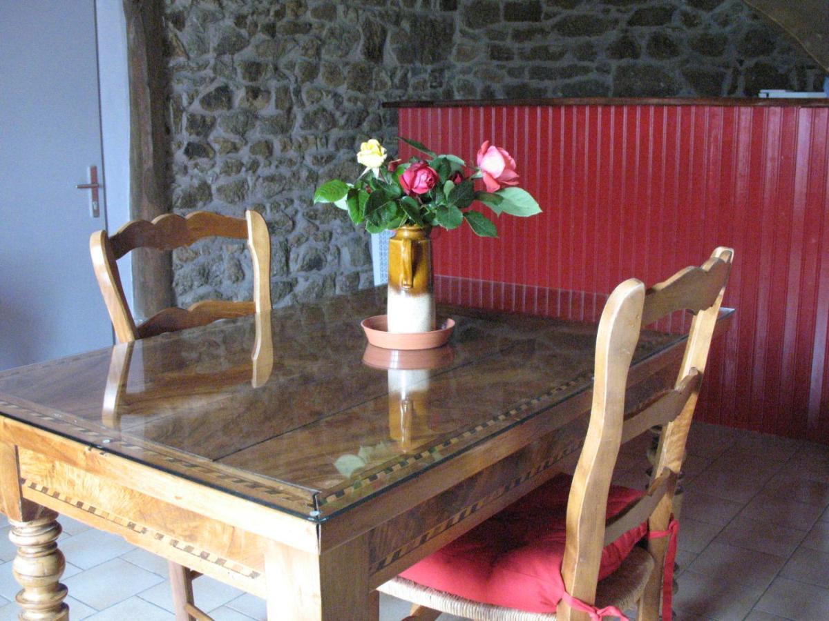 Domaine Des Gardette Hotel Vaux-en-Beaujolais ภายนอก รูปภาพ